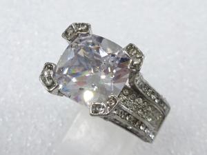 クリスタル　指輪(26号)